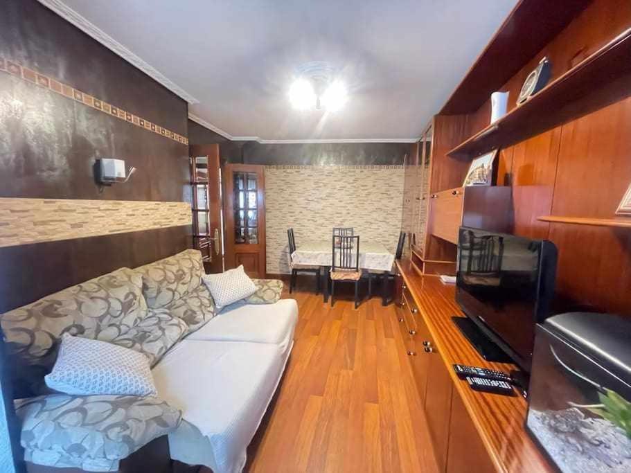 ベルメオGoiz Etxea Acogedor Piso En La Parte Antiguaアパートメント エクステリア 写真